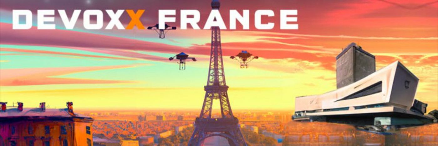 Bannière Devoxx France : la tour Eiffel au coucher du soleil, survolée par des drones